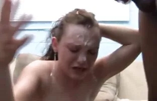 Daddy4k, vídeo de pornô melhores experiência sexual com a Velha e jovem amiga loira Ria San.