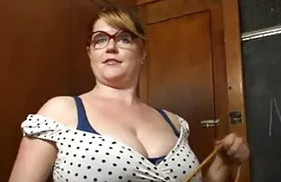 A Milf Curvy fode-a toda a noite. melhor vídeo de pornô