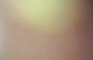 A miúda usa um o melhor do filme pornô brasileiro grande vibrador vermelho.