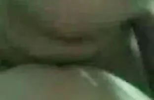 A miúda tatuada de meias gosta do seu vibrador melhor vídeo de pornô do mundo