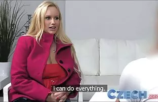 A loira os melhores ponos Milf leva no cu por todo o anal!