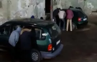 Morena não resiste ao charme do seu pai namorado. os melhores vídeos pornô grátis