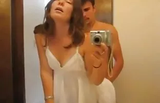 Double fisting and fucking her o melhor vídeo pornô do mundo young and smashed pussy